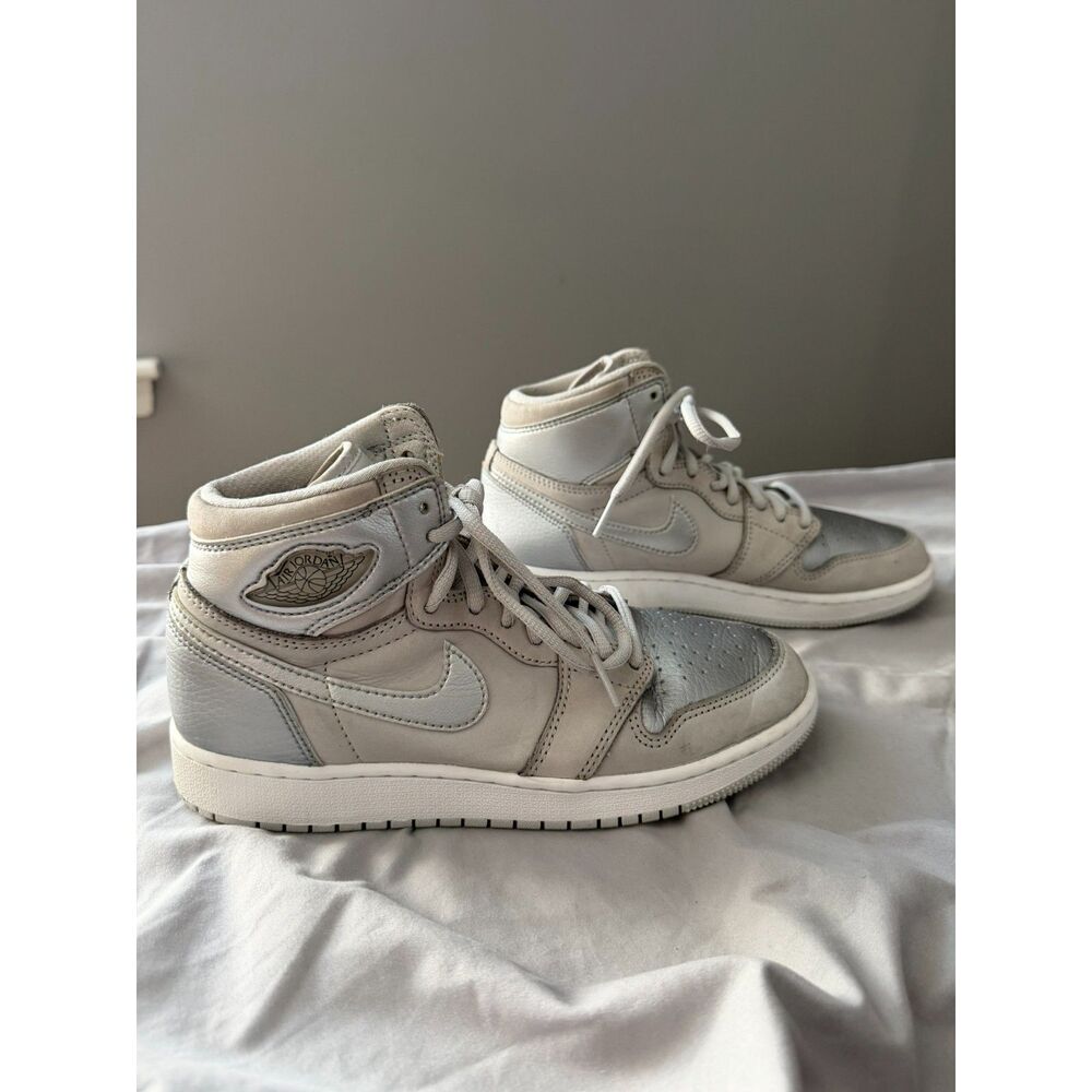 Jordan 1 High Retro CO OG Japan 'Tokyo' Neutral Grey Size GS 5.5 Grade School